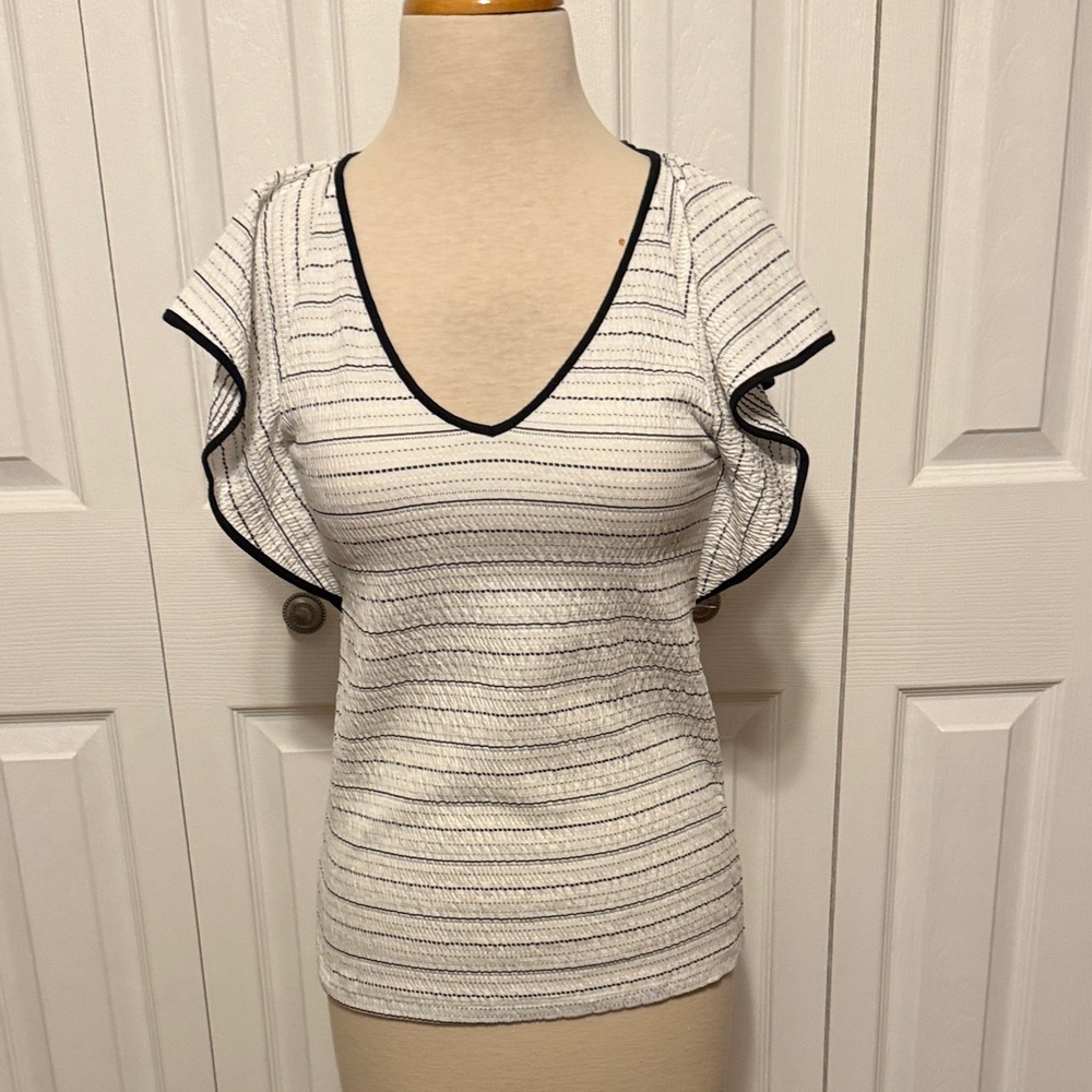 Black and white v neck flutter sleeve top. Small